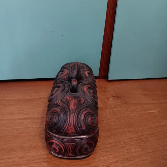 Decorative box - Picture 2 of 3